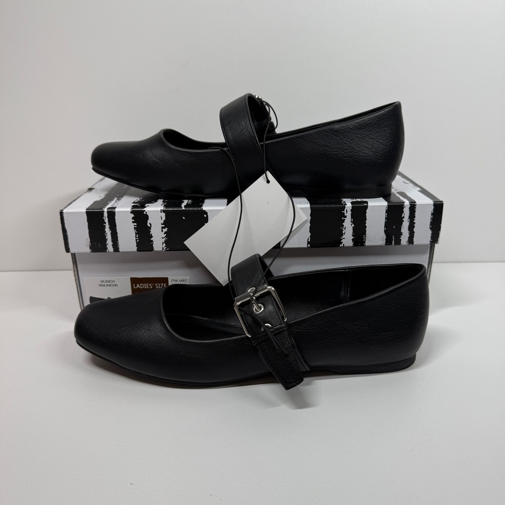 NIB • Dv Dolce Vita Women's Mary Jane Flats Size: 9 - Picture 2 of 5